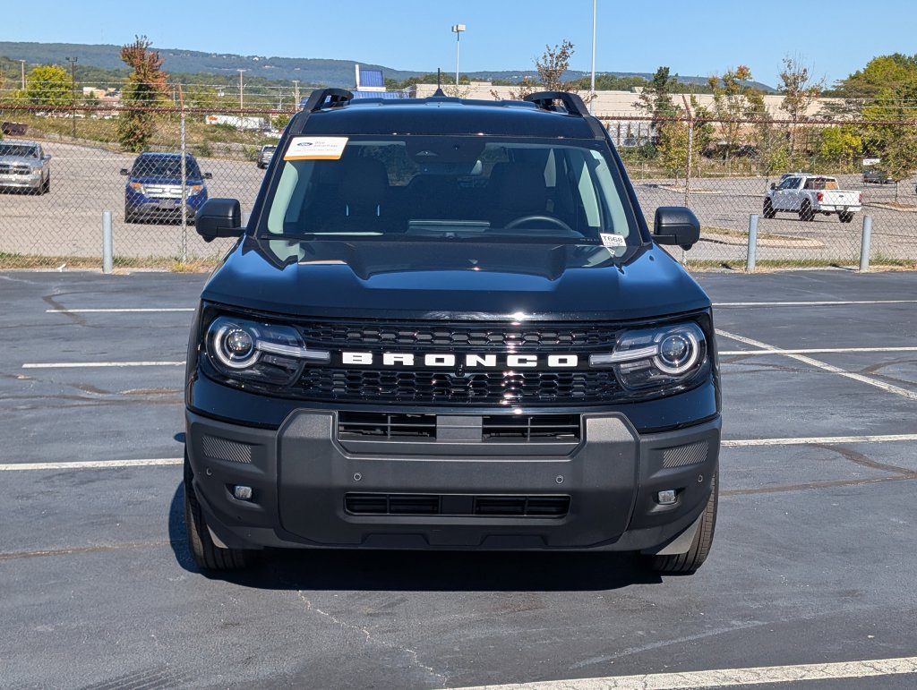 Certified 2025 Ford Bronco Sport Outer Banks w/ Outer Banks Tech Package+ AWD/4WD image 7