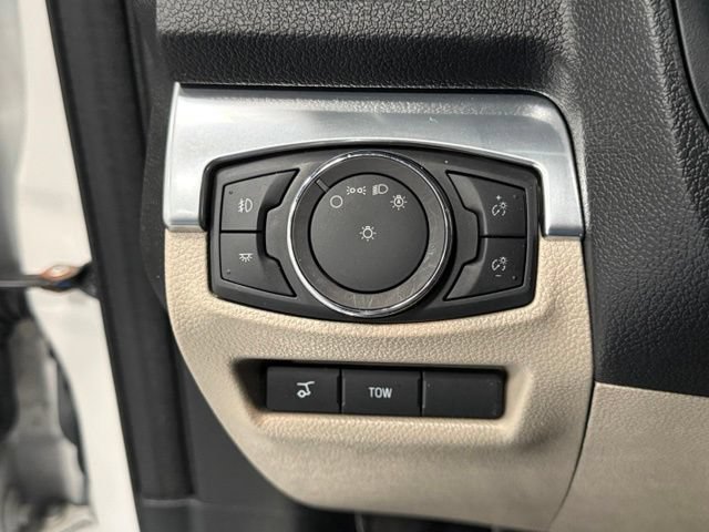 Certified 2018 Ford Explorer Limited w/ Equipment Group 301A FWD image 15