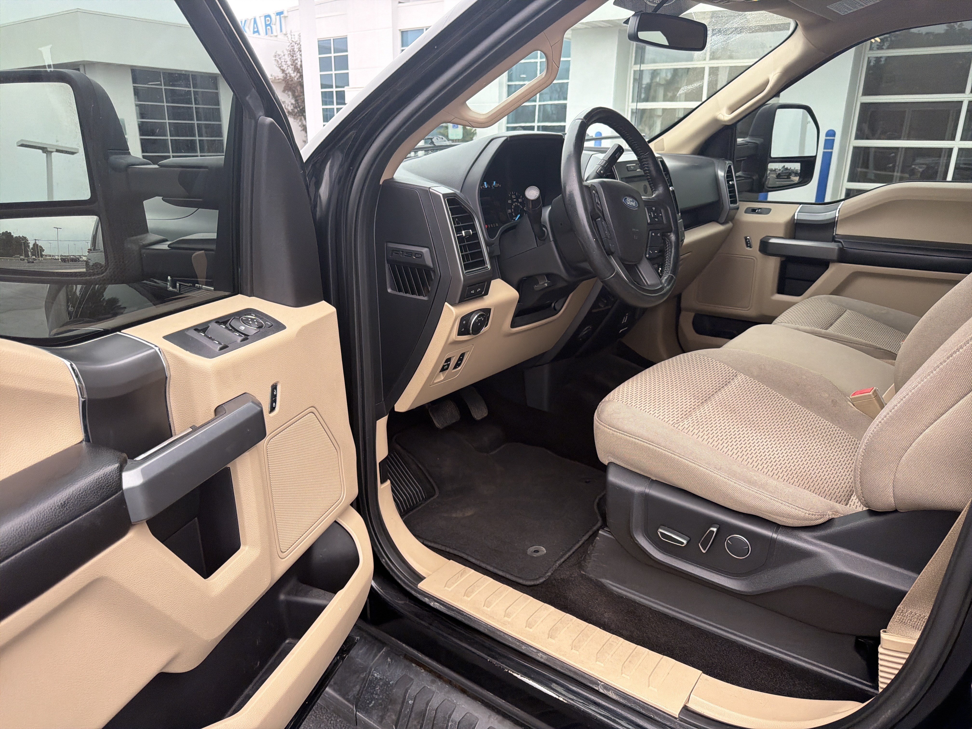 Certified 2018 Ford F150 XLT w/ Equipment Group 302A Luxury AWD/4WD image 20