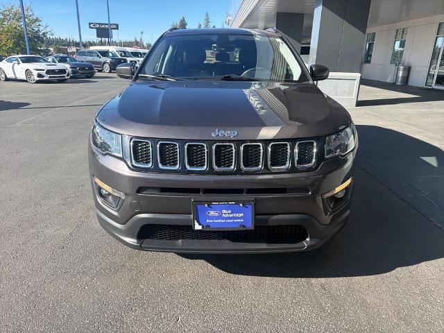 Used 2017 Jeep Compass Latitude w/ Popular Equipment Group FWD image 2