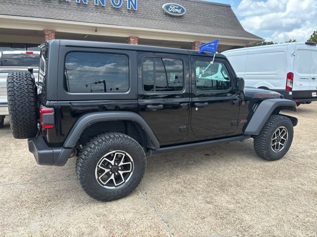 Used 2025 Jeep Wrangler Unlimited Rubicon AWD/4WD image 5
