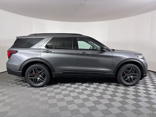Certified 2025 Ford Explorer ST-Line w/ ST-Line Street Pack image 6