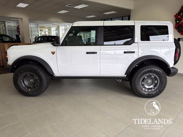Certified 2025 Ford Bronco Badlands w/ Sasquatch Package AWD/4WD image 5
