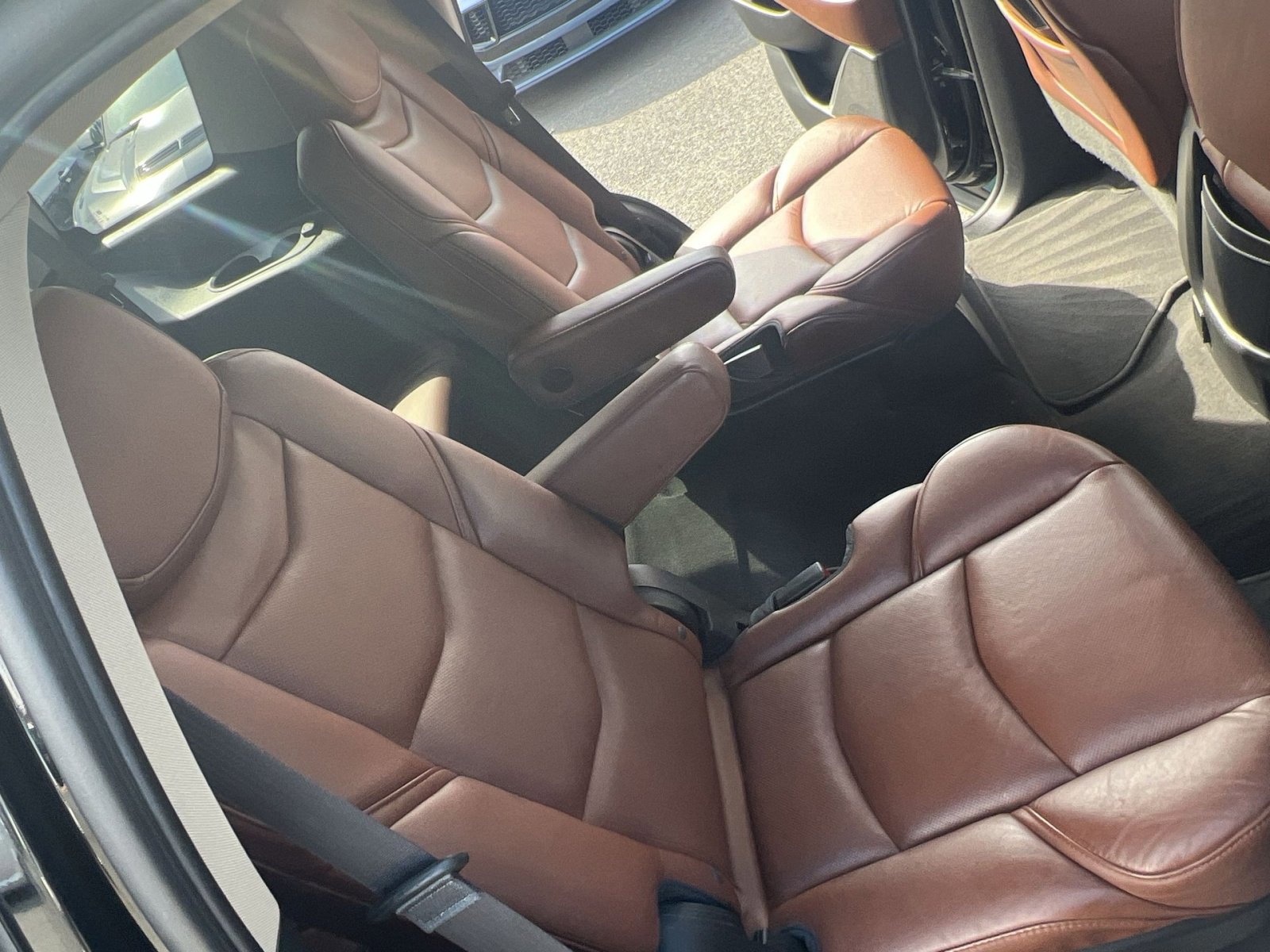 Used 2017 Cadillac Escalade Premium Luxury image 25