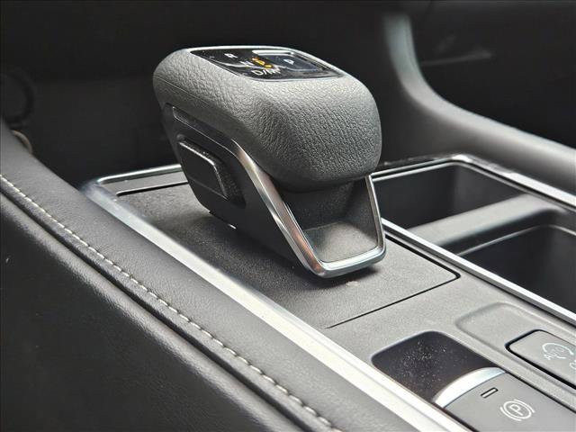 Used 2022 Nissan Pathfinder SL FWD image 14