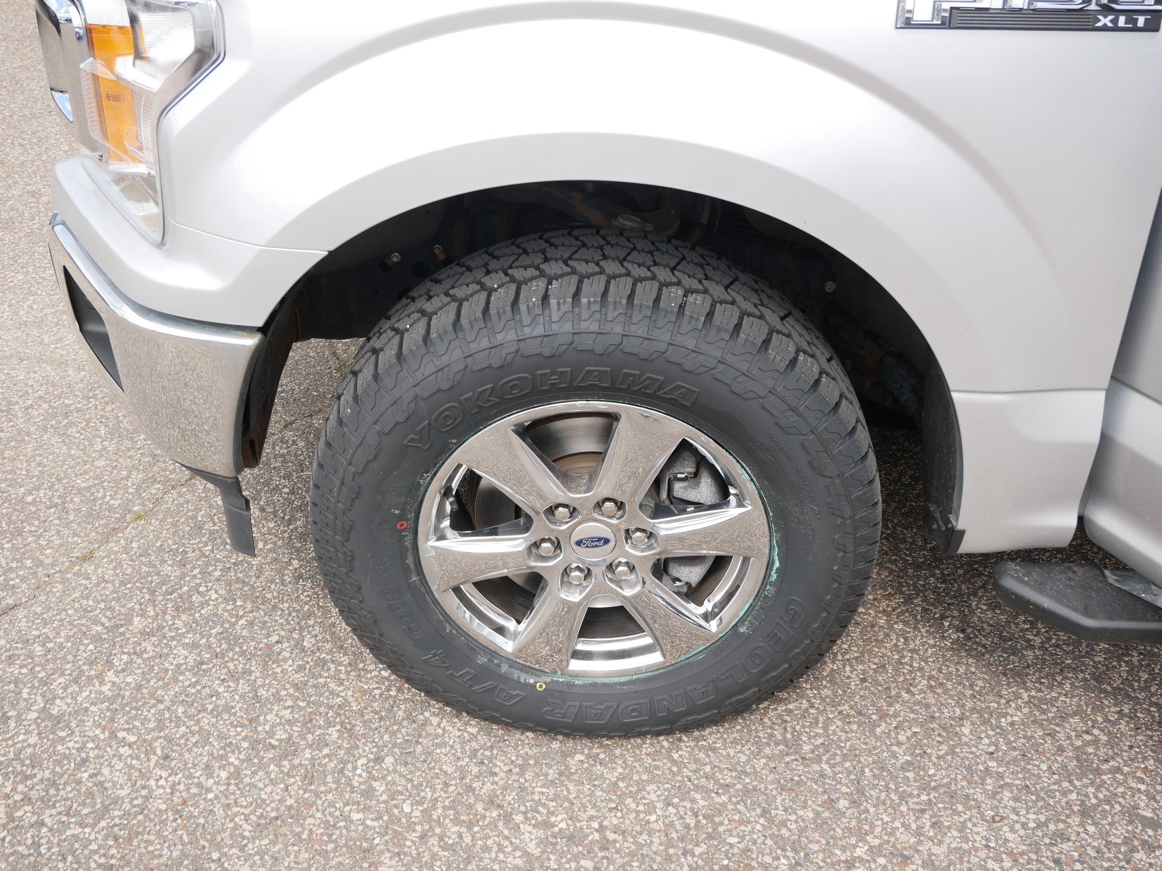 Certified 2019 Ford F150 XLT w/ Equipment Group 302A Luxury AWD/4WD image 15