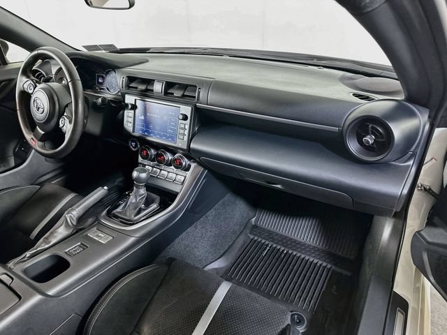Used 2024 Toyota GR86 Premium RWD image 13