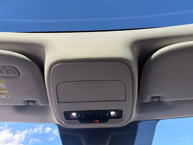 Certified 2025 Ford Expedition Active AWD/4WD image 19