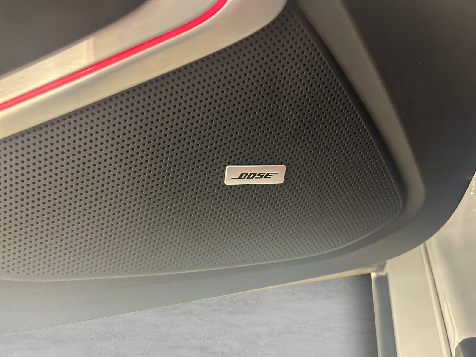 Used 2019 Chevrolet Camaro SS RWD image 13
