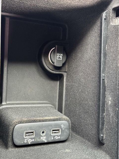 Used 2020 Dodge Charger SXT w/ Blacktop Package image 21