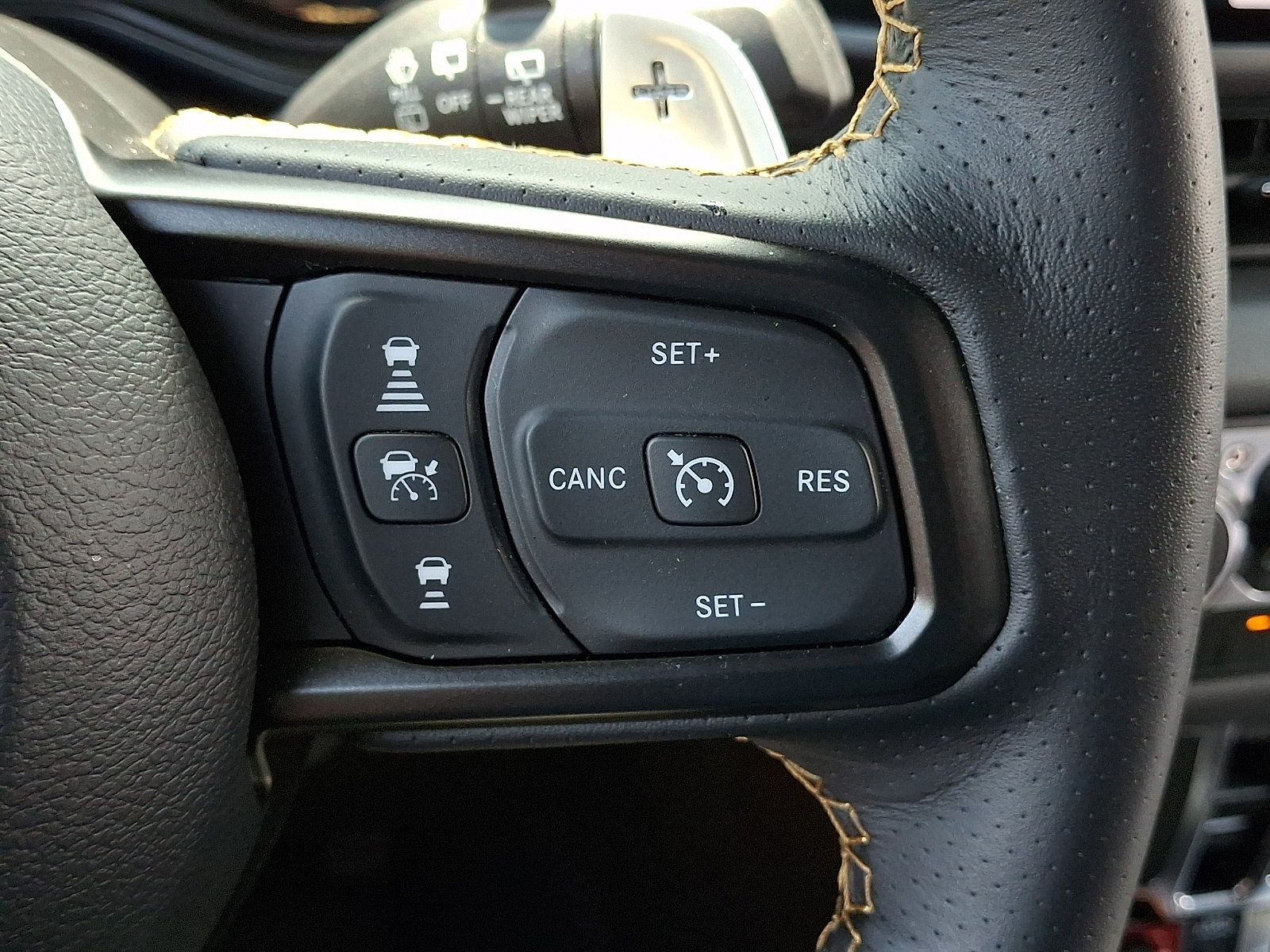 Used 2025 Jeep Wrangler Unlimited Rubicon 392 AWD/4WD image 29