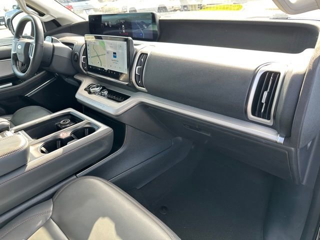 Certified 2025 Ford Expedition Max Active AWD/4WD image 8