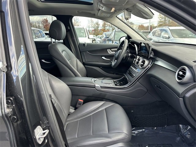 Used 2020 Mercedes-Benz GLC 300 4MATIC image 35