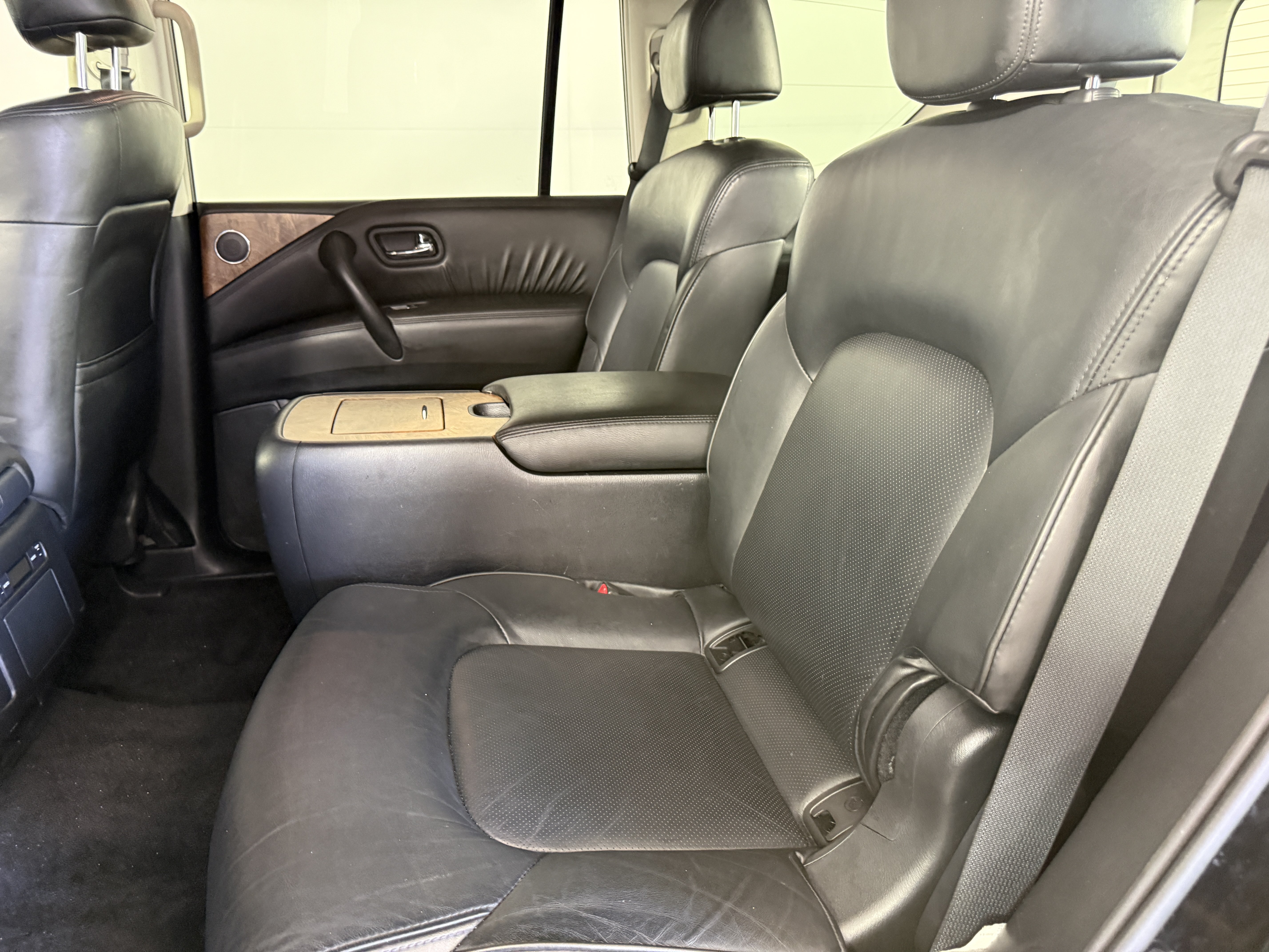 Used 2021 Nissan Armada SL w/ Captain's Chairs Package RWD image 15