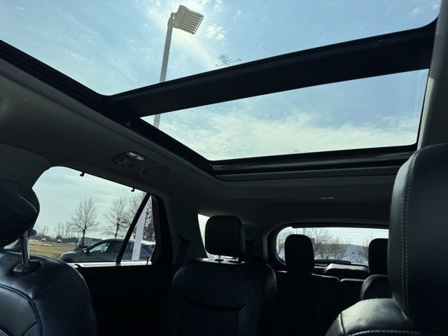 Certified 2023 Ford Explorer Limited w/ Limited Technology Package image 19