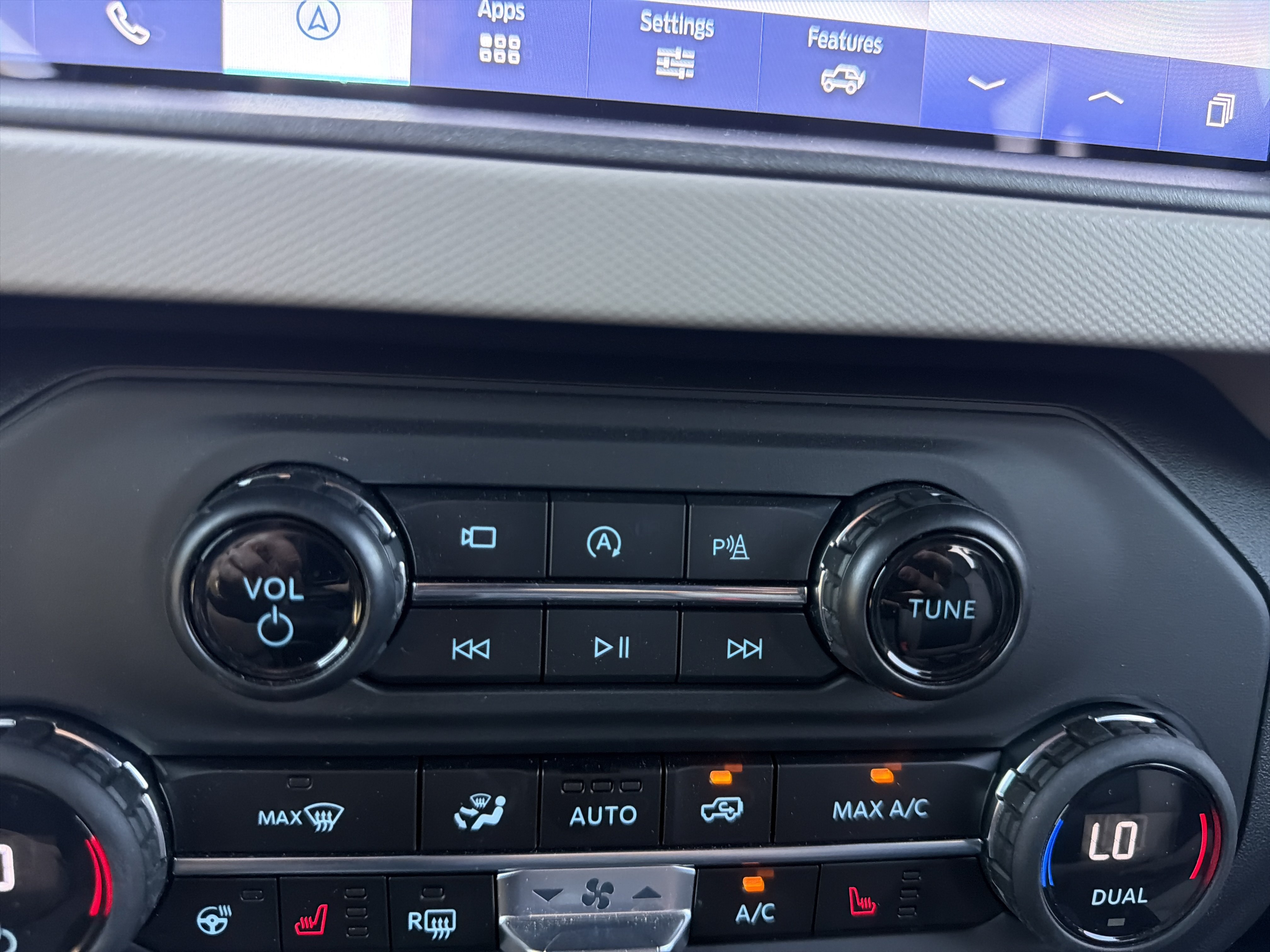 Certified 2024 Ford Bronco Wildtrak AWD/4WD image 29