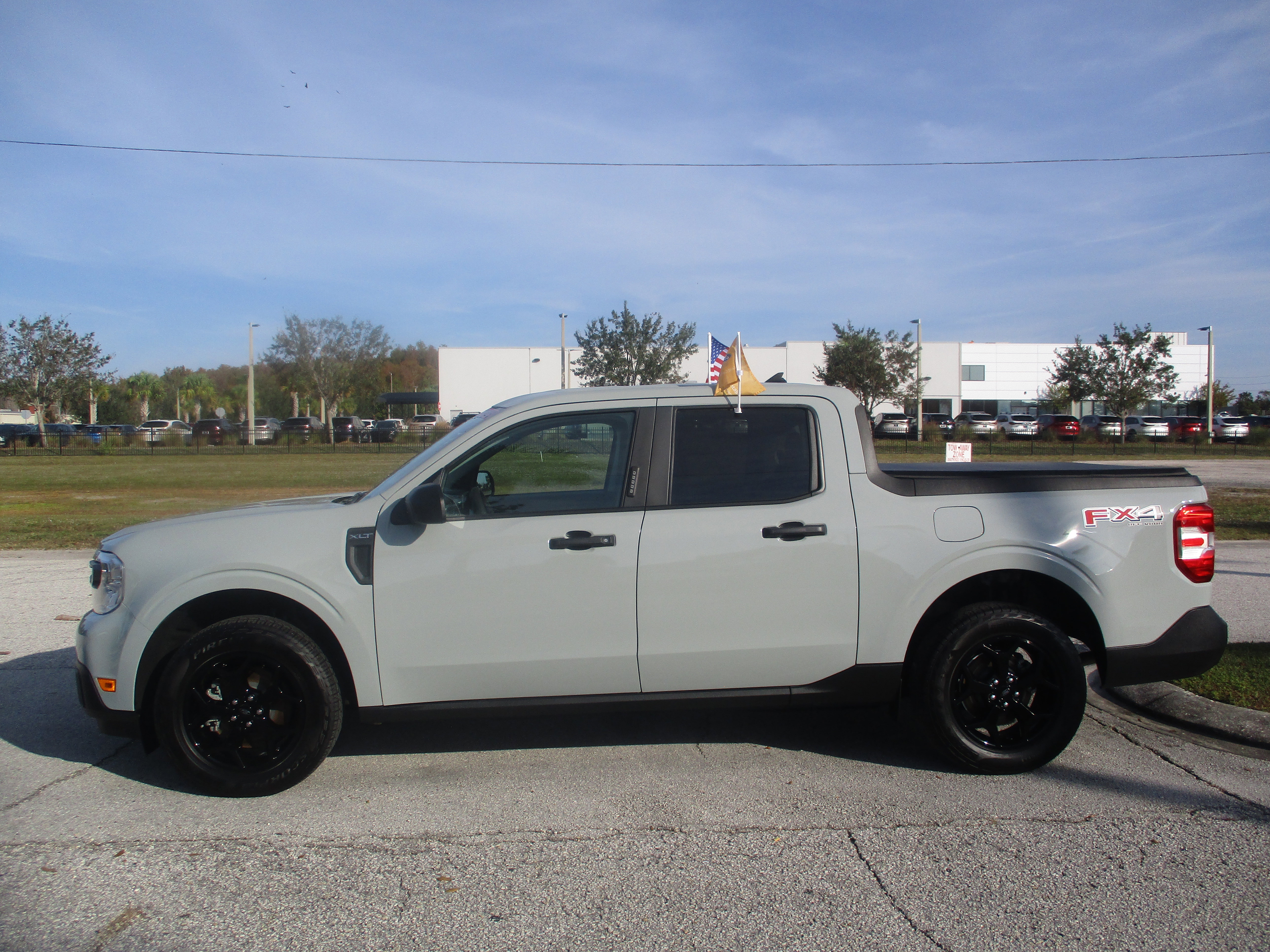 Certified 2022 Ford Maverick XLT w/ Equipment Group 300A Standard image 4