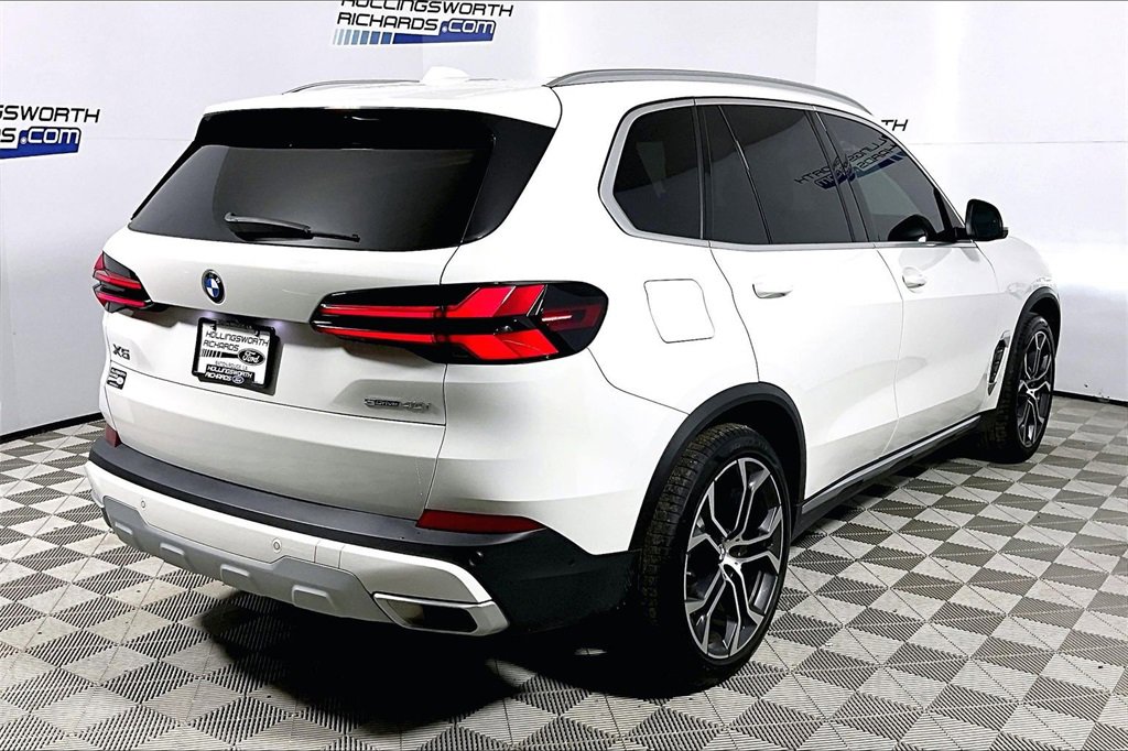 Used 2025 BMW X5 sDrive40i w/ Climate Comfort Package image 9