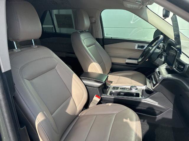 Certified 2024 Ford Explorer XLT w/ Equipment Group 202A image 33