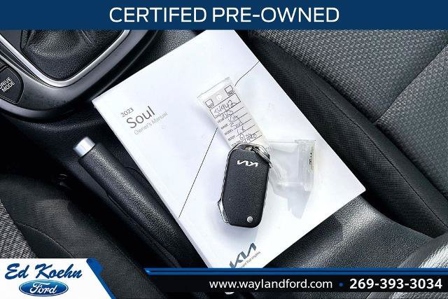 Used 2023 Kia Soul LX w/ Option Group 015 FWD image 11