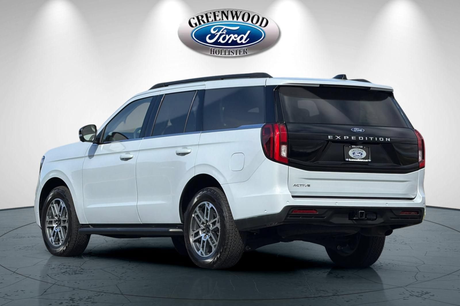 Certified 2025 Ford Expedition Active AWD/4WD image 6