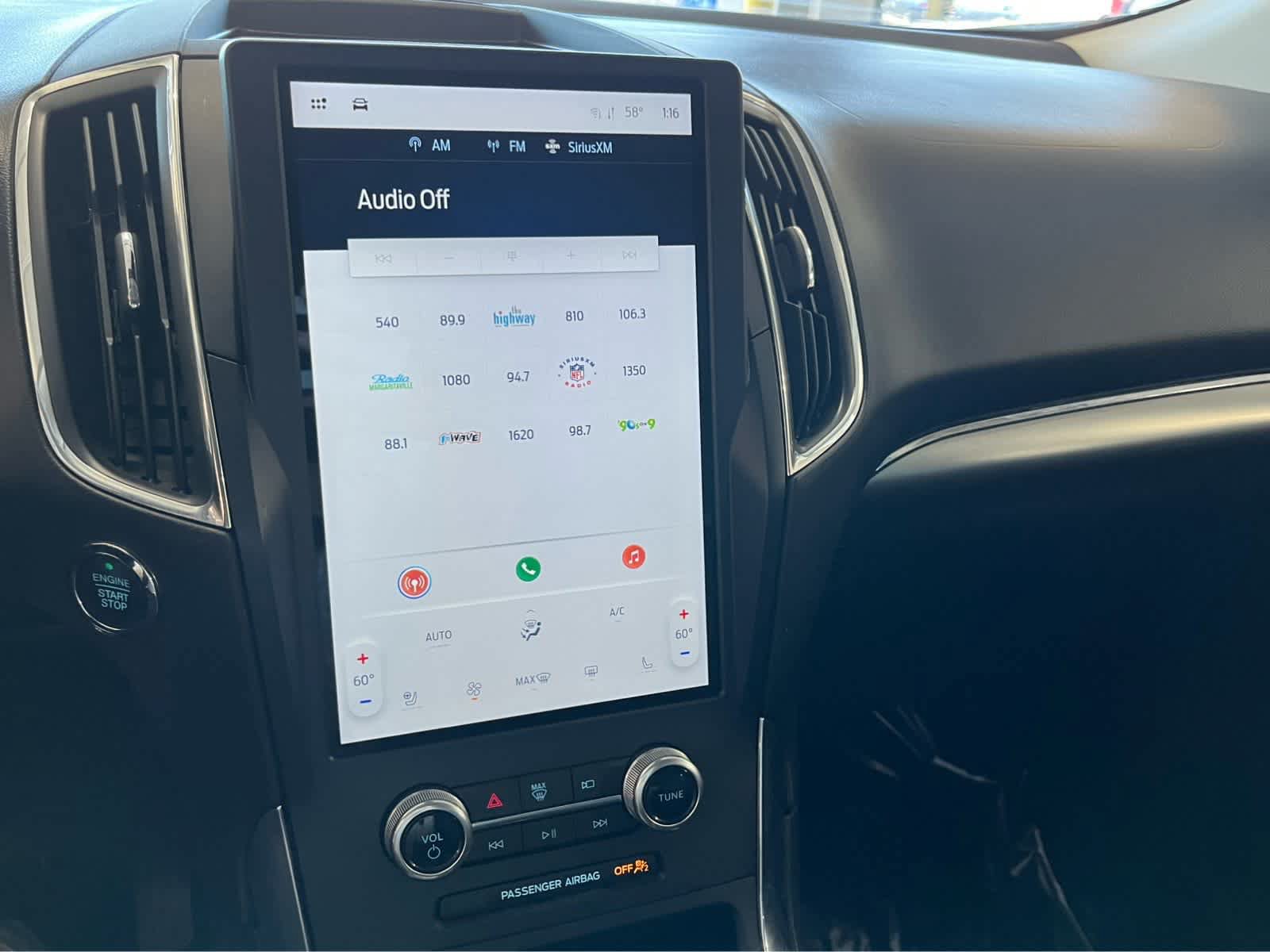 Certified 2022 Ford Edge Titanium AWD/4WD image 30
