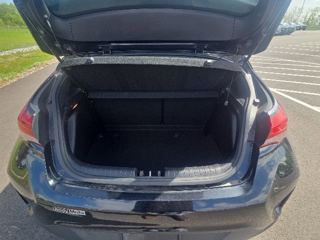 Used 2019 Hyundai Veloster 2.0 FWD image 11
