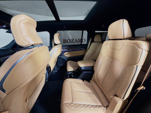 Used 2022 Jeep Grand Cherokee L Summit w/ Luxury Tech Group V AWD/4WD image 30