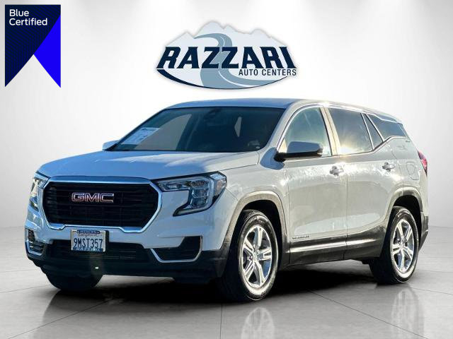 Used 2024 GMC Terrain SLE image 1