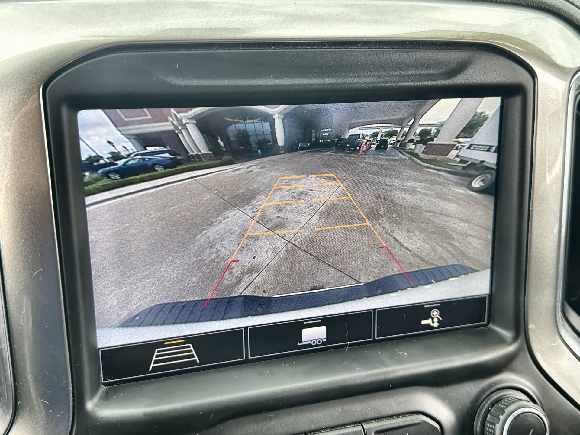 Used 2020 Chevrolet Silverado 2500 LT w/ Convenience Package AWD/4WD image 17