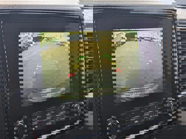 Used 2024 Nissan Frontier SV w/ SV Convenience Package image 16