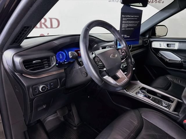 Certified 2022 Ford Explorer Platinum w/ Equipment Group 601A AWD/4WD image 11