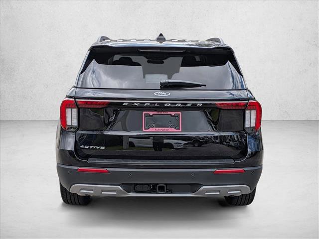 Certified 2026 Ford Explorer Active w/ Active Comfort Package RWD image 4