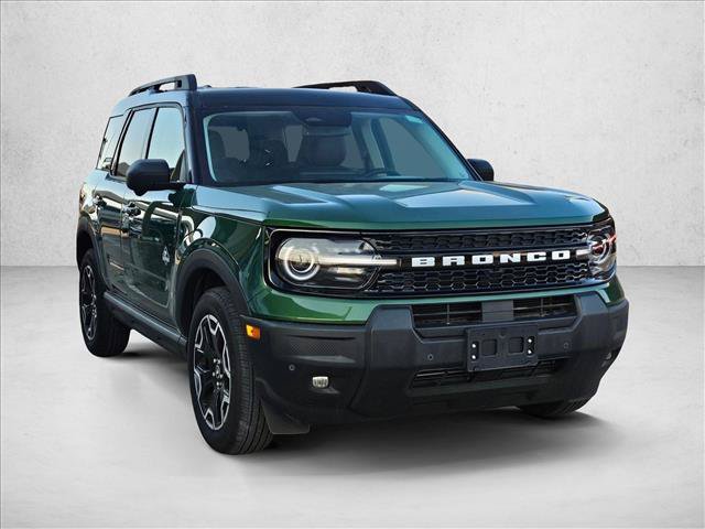 Certified 2025 Ford Bronco Sport Outer Banks w/ Outer Banks Tech Package+ AWD/4WD image 3