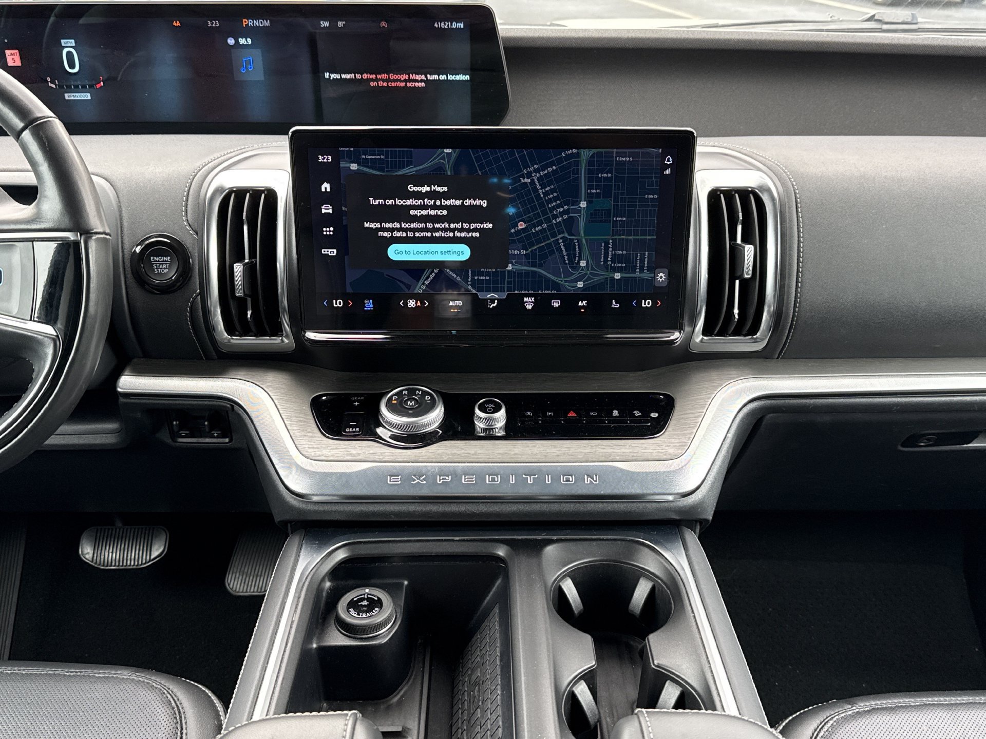 Certified 2025 Ford Expedition Max Platinum AWD/4WD image 2