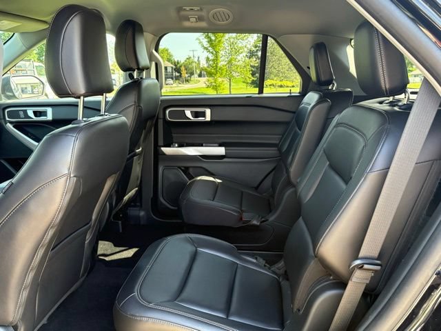 Certified 2024 Ford Explorer XLT w/ Equipment Group 202A AWD/4WD image 21
