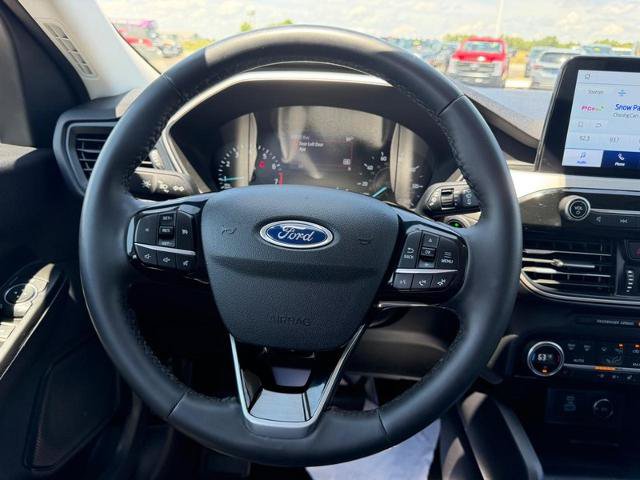 Certified 2021 Ford Escape SE w/ SE Sport Appearance Package AWD/4WD image 12