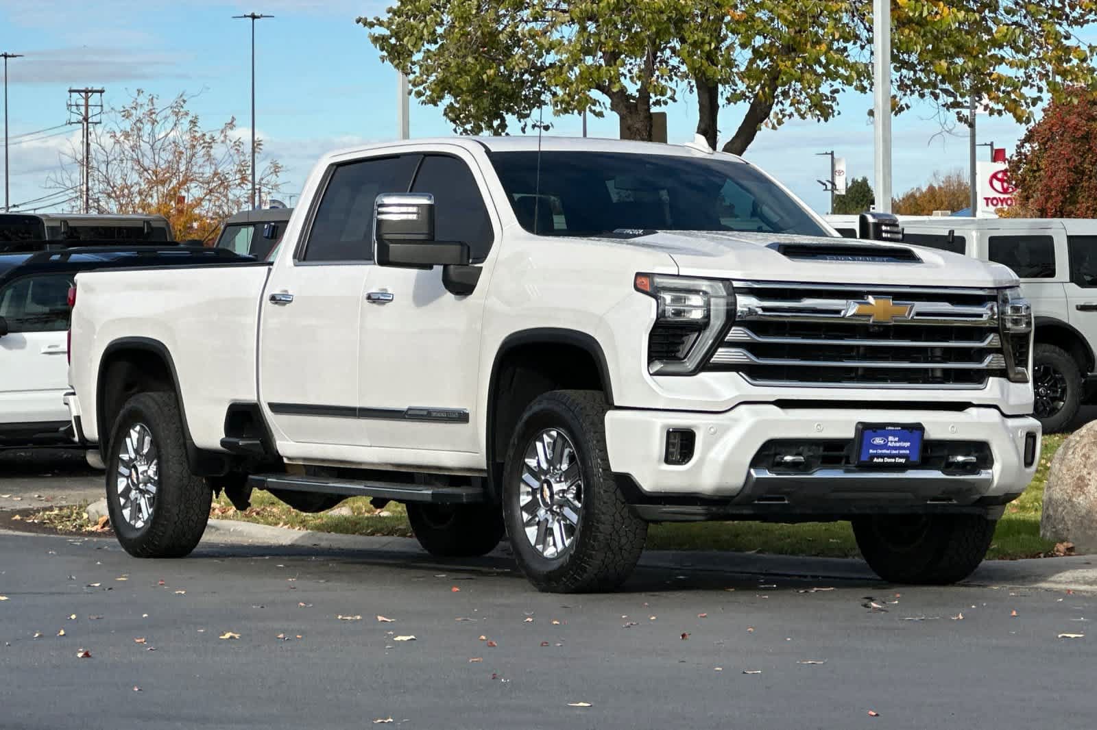 Used 2024 Chevrolet Silverado 3500 High Country AWD/4WD image 9