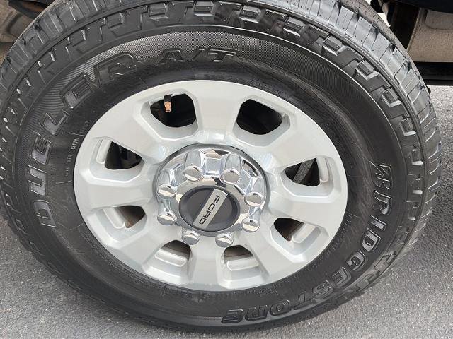 Certified 2023 Ford F250 XLT w/ Snow Plow Prep Package image 21