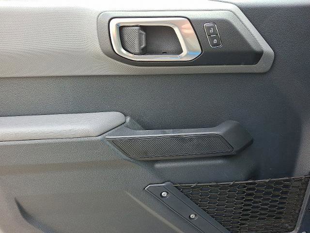 Certified 2023 Ford Bronco Big Bend w/ Sasquatch Package image 11
