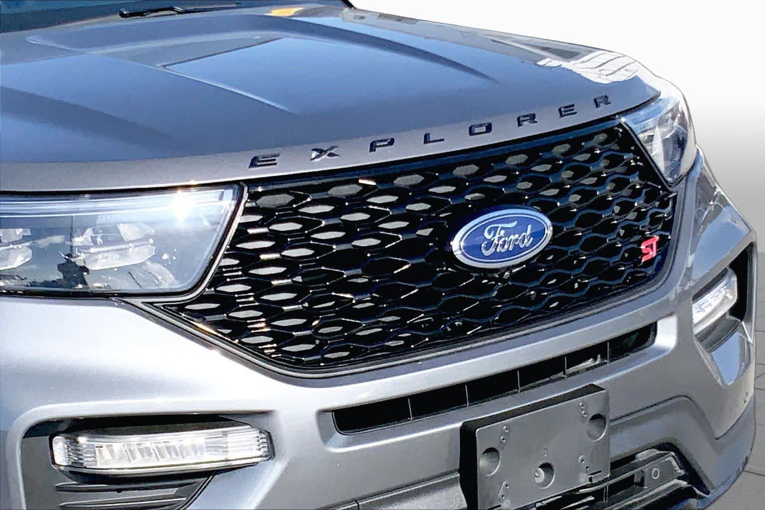 Certified 2023 Ford Explorer ST w/ Equipment Group 401A AWD/4WD image 27