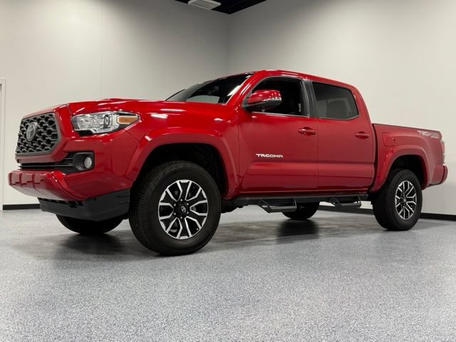 Used 2023 Toyota Tacoma TRD Sport w/ Advanced Technology Package AWD/4WD image 5