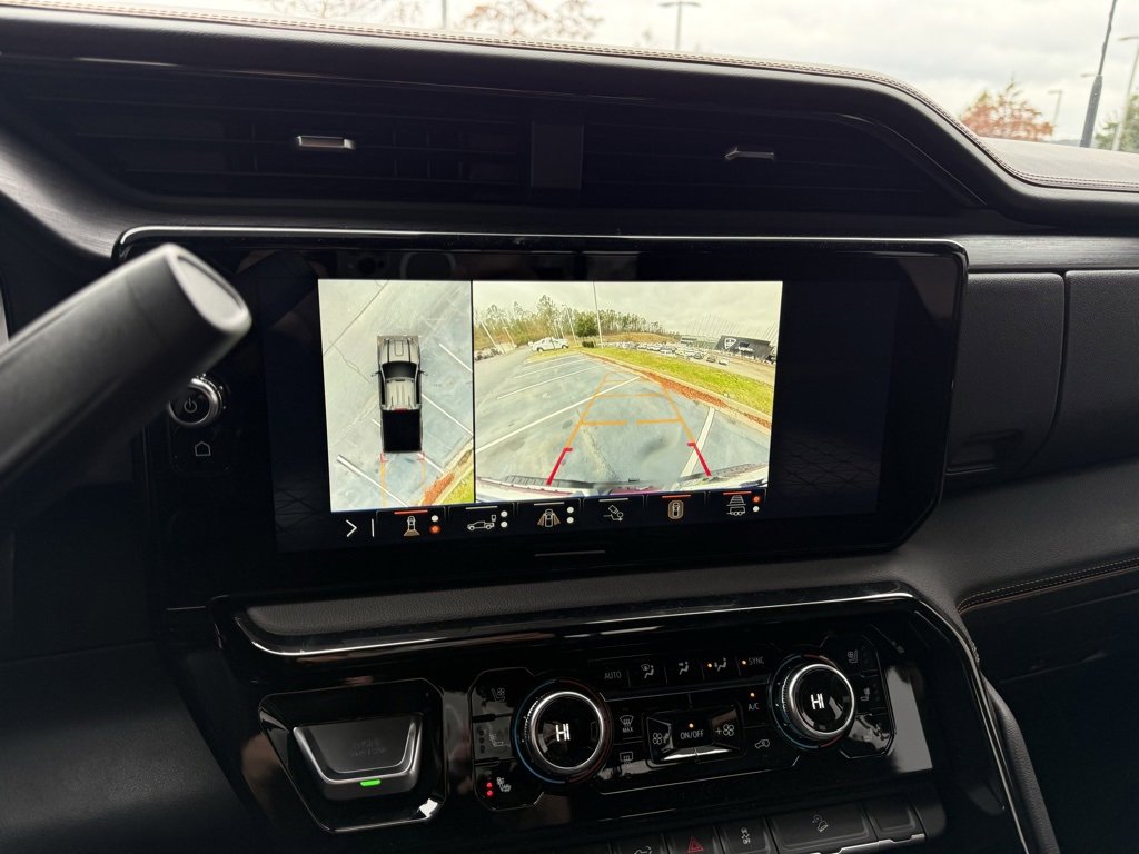 Used 2025 GMC Sierra 2500 AT4 w/ AT4 Preferred Package image 17