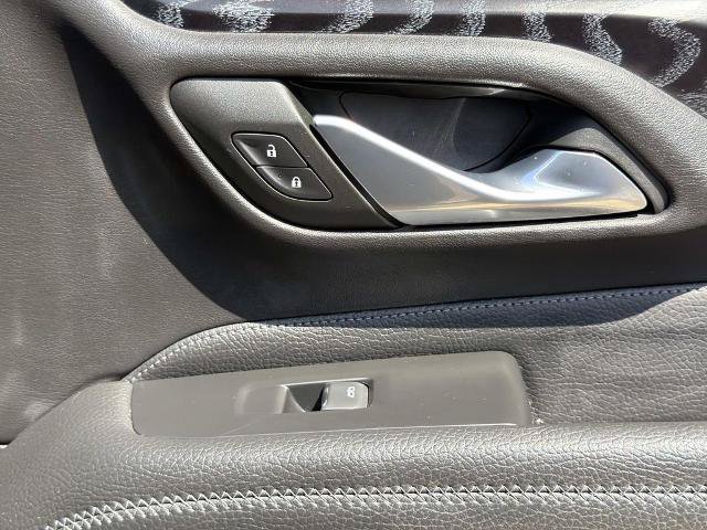 Used 2023 GMC Yukon XL Denali RWD image 19