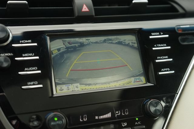 Used 2018 Toyota Camry XLE FWD image 27