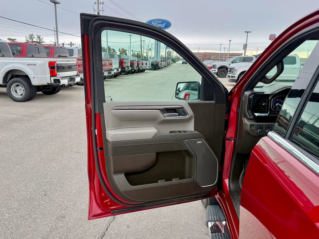 Used 2024 Chevrolet Silverado 1500 LTZ w/ LTZ Convenience Package II image 13