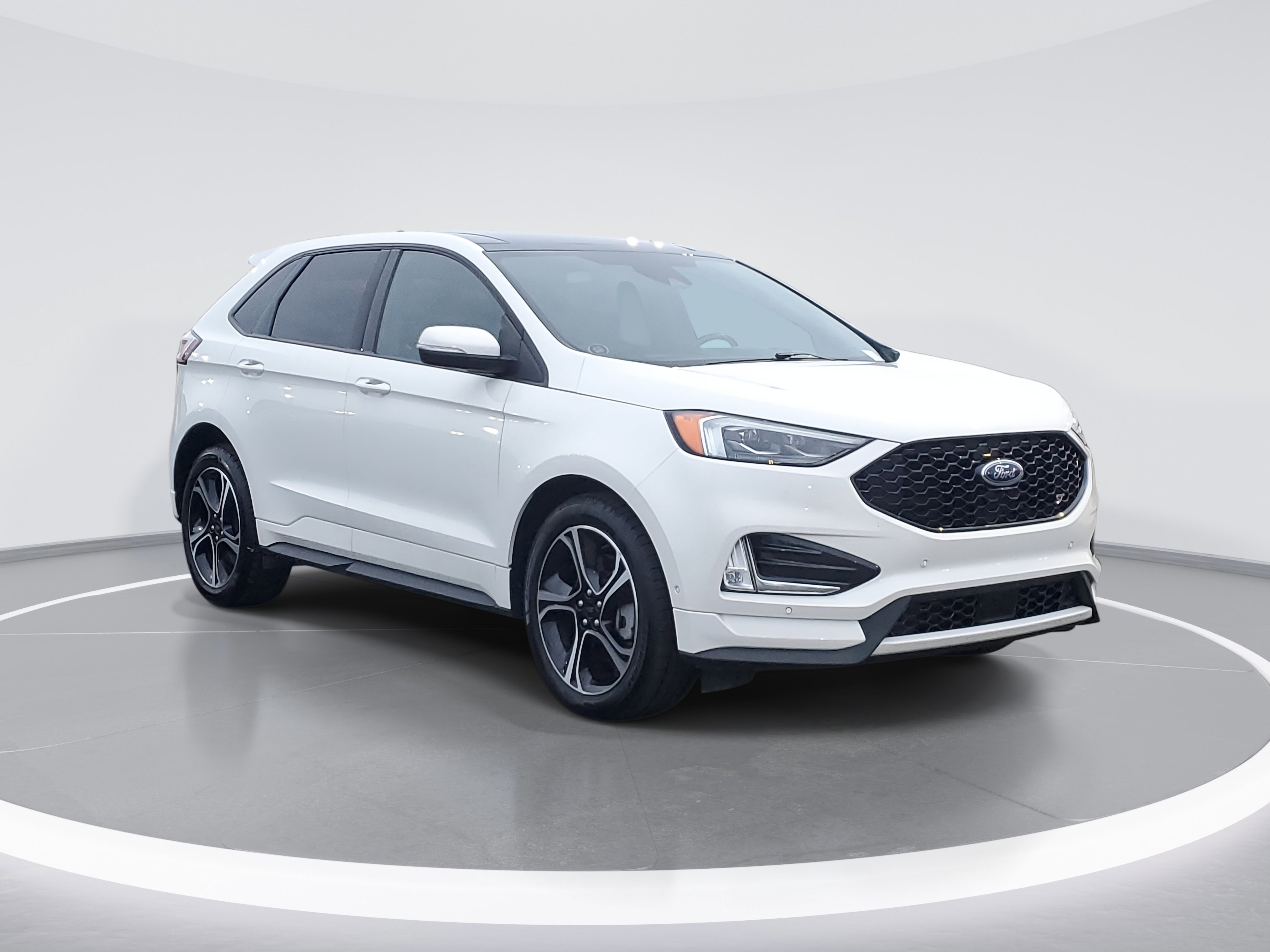Certified 2022 Ford Edge ST w/ Equipment Group 401A image 4