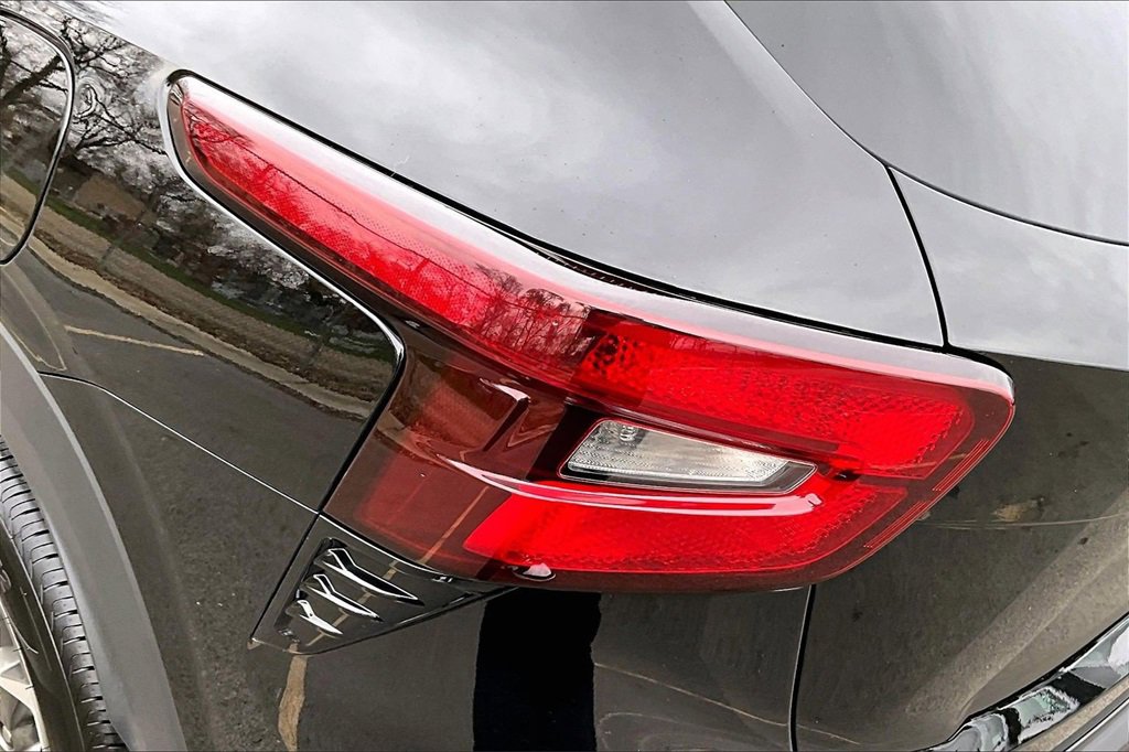 Used 2025 Chevrolet Trax LT image 28