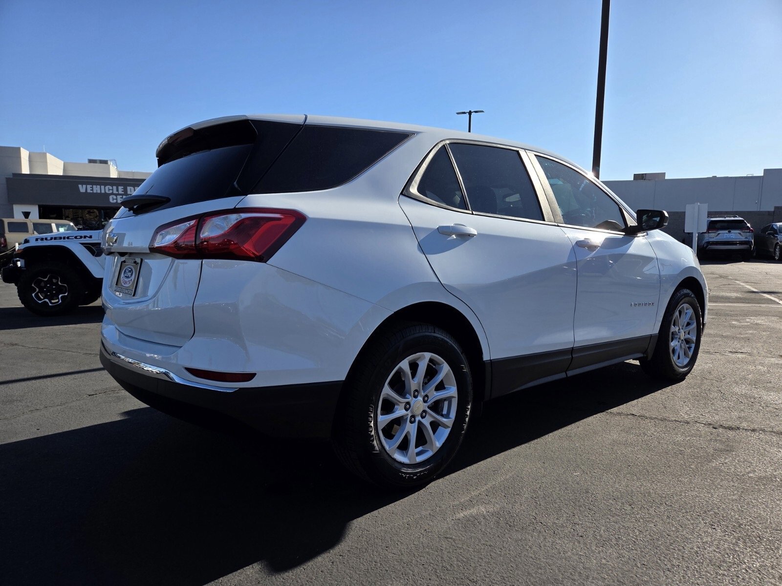 Used 2020 Chevrolet Equinox LS w/ LS Convenience Package image 5