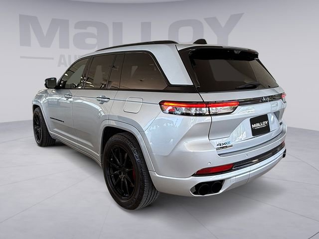 Used 2023 Jeep Grand Cherokee Overland w/ Advanced Protech Group III AWD/4WD image 3